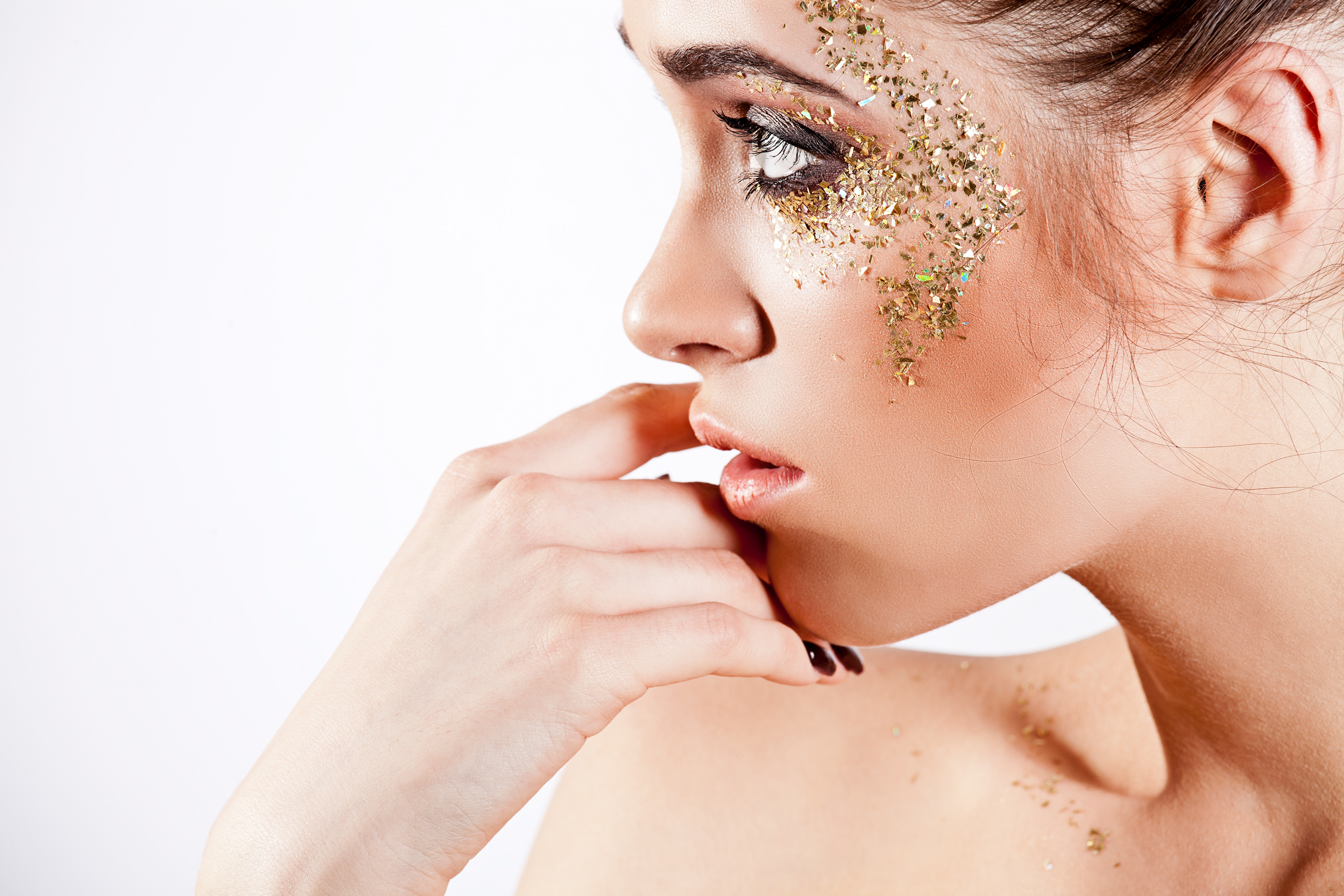 Fashion editorial photography — I am Isabelle for Tinsel Tokyo Magazine, by Esther Delgado, Barcelona fashion photographer
