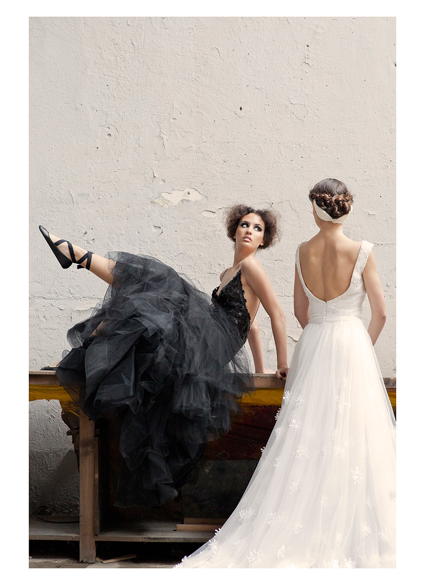 Fashion editorial photography — Summer Dream Night for Sposa Moderna, by Esther Delgado, Barcelona fashion photographer