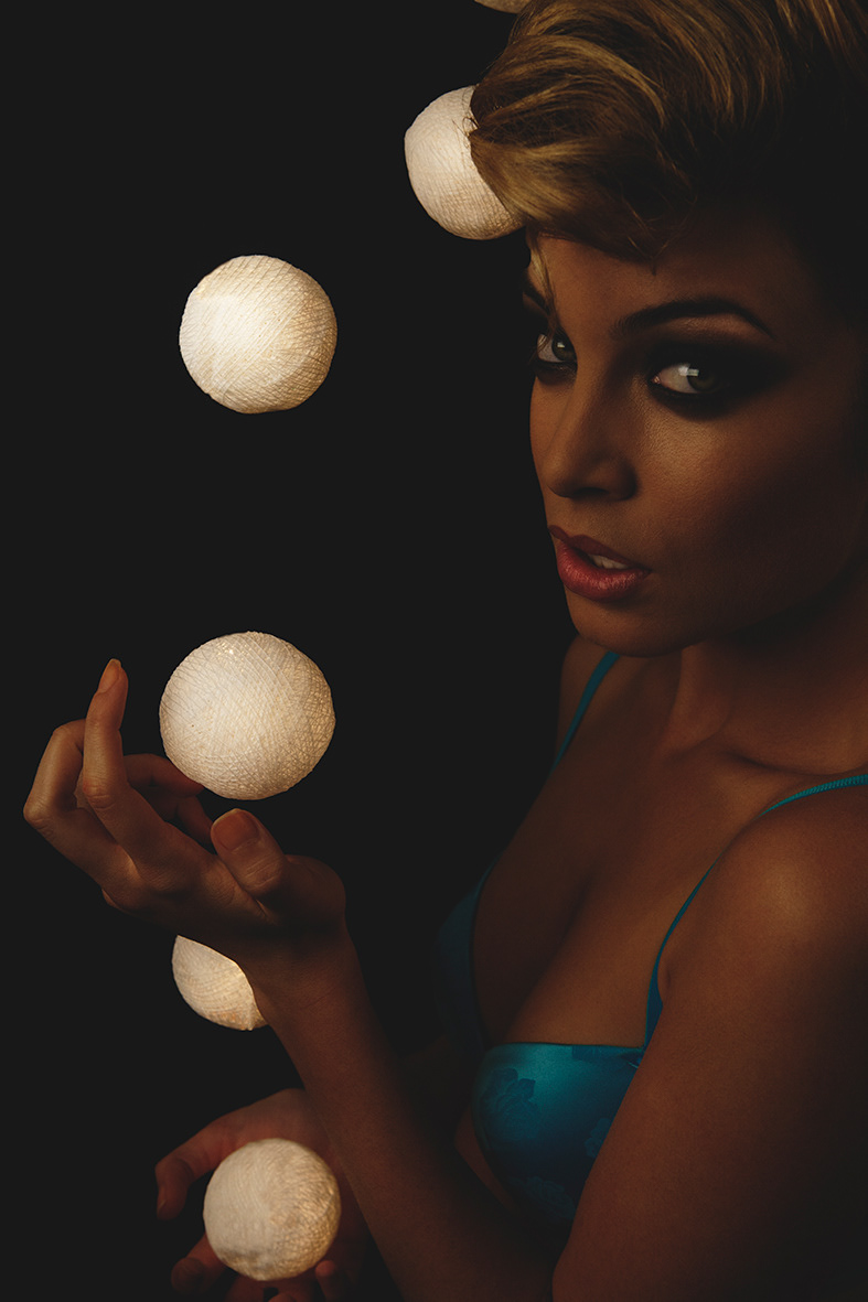 Fashion editorial photography — Under My Skin for Mambo Magazine, by Esther Delgado, Barcelona fashion photographer