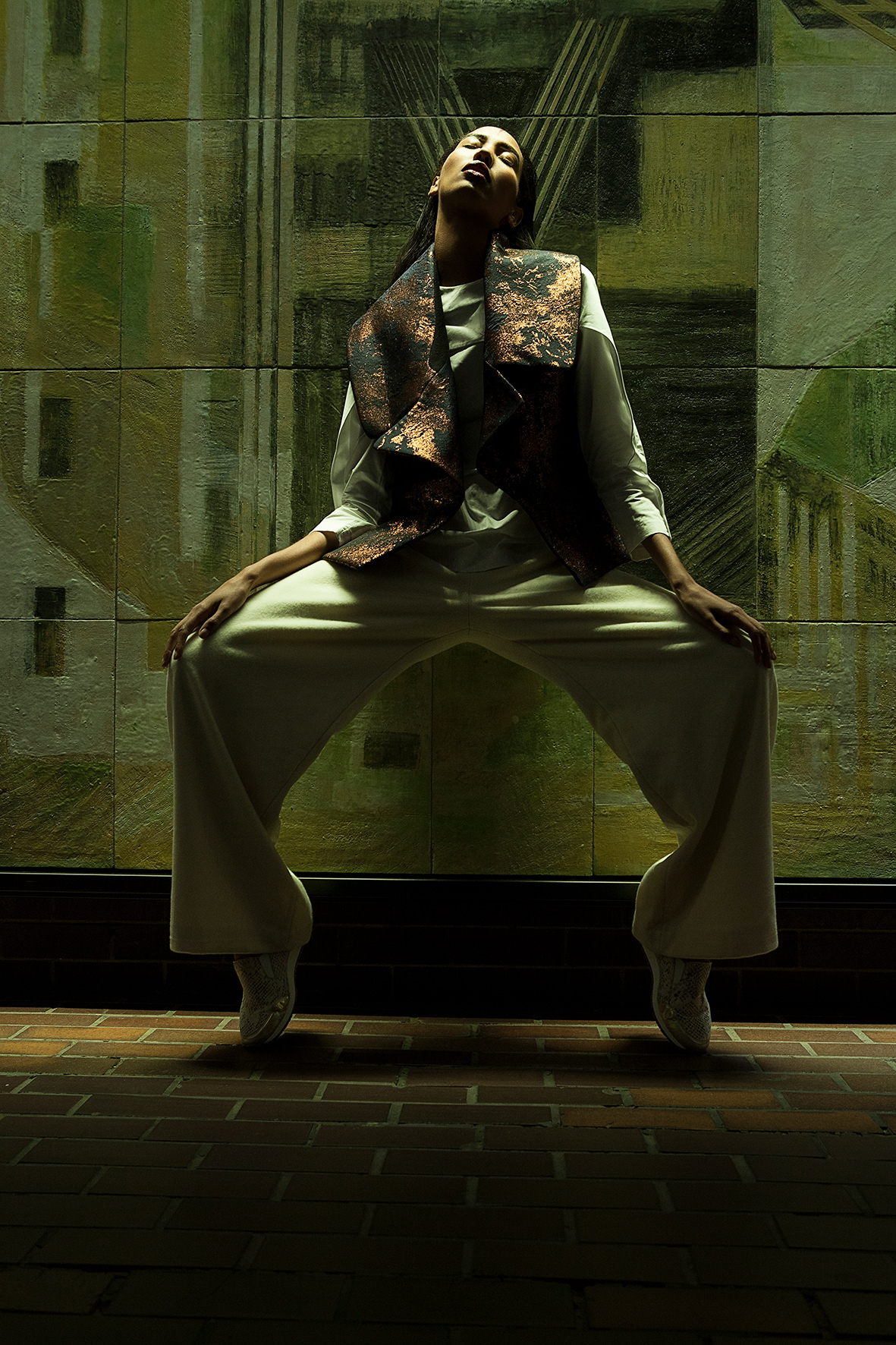 Fashion editorial photography — Vijana Malkia for Brunch Magazine, by Esther Delgado, Barcelona fashion photographer