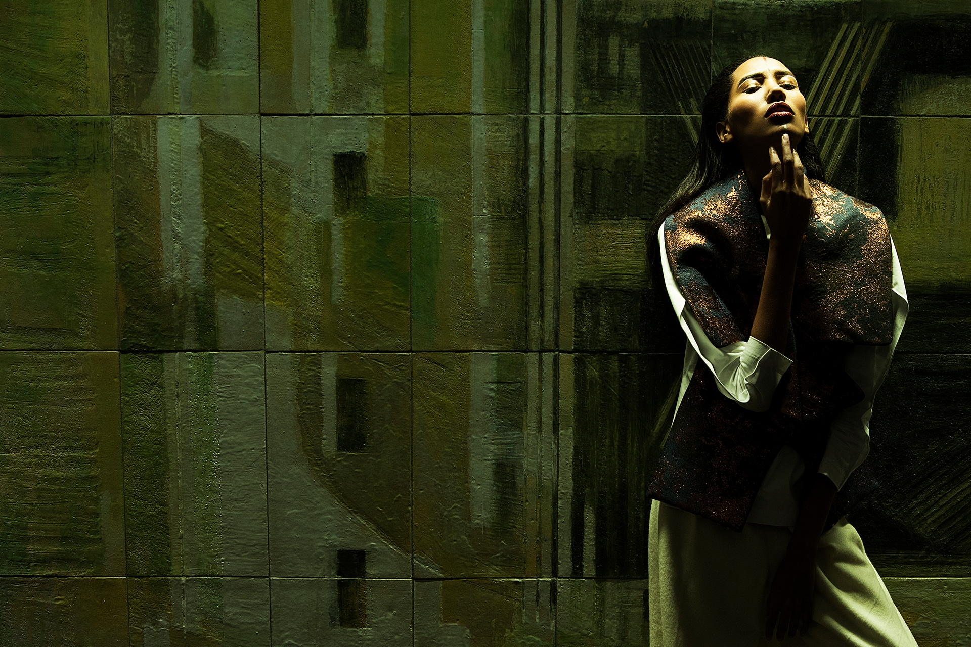 Fashion editorial photography — Vijana Malkia for Brunch Magazine, by Esther Delgado, Barcelona fashion photographer