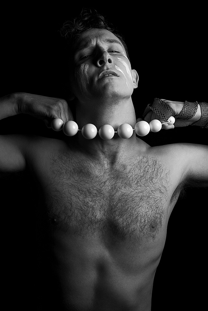 Fashion editorial photography — Warriors for HUF Magazine, by Esther Delgado, Barcelona fashion photographer