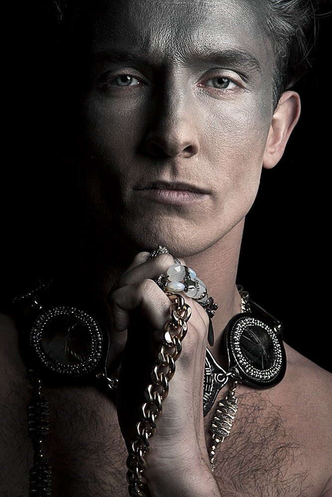 Fashion editorial photography — Warriors for HUF Magazine, by Esther Delgado, Barcelona fashion photographer